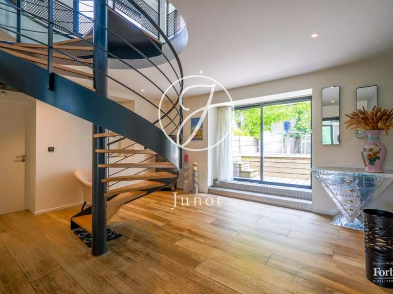 Maison Nantes - 4 chambres - 259m²