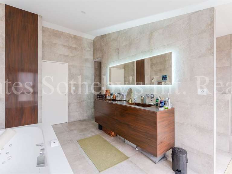 Maison Nantes - 4 chambres - 248m²