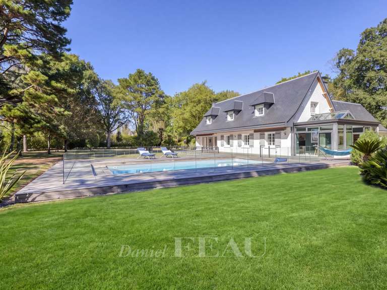 Maison Nantes - 4 chambres - 308m²