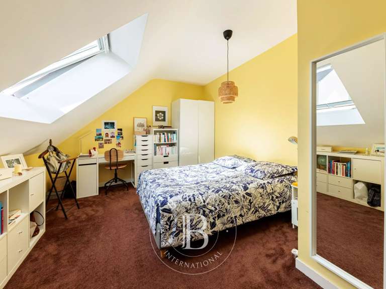 Maison Nantes - 6 chambres - 203m²