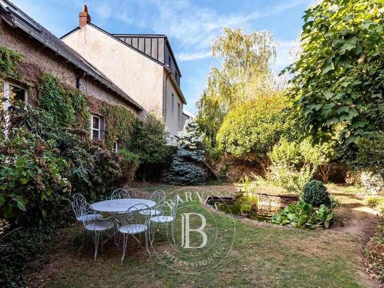 Maison Nantes - 6 chambres - 203m²