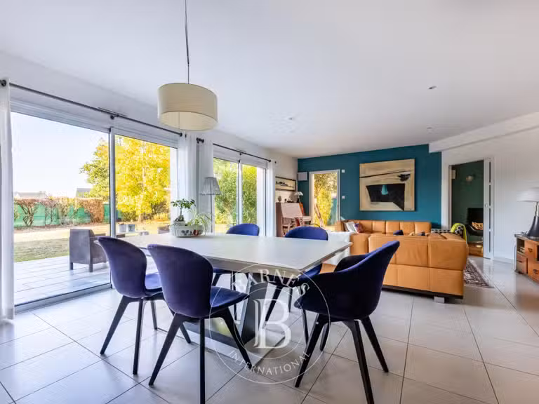 Maison Nantes - 5 chambres - 203m²