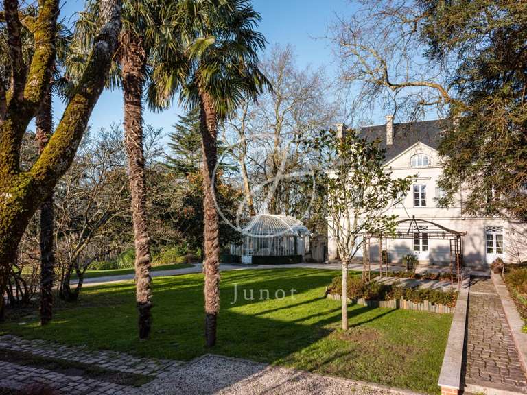 Propriété Nantes - 8 chambres - 477m²