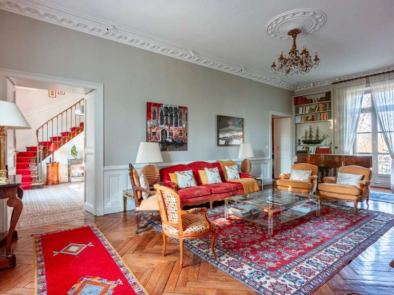 Propriété Nantes - 8 chambres - 477m²