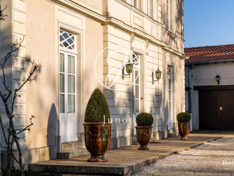 Property Nantes - 8 bedrooms - 477m²