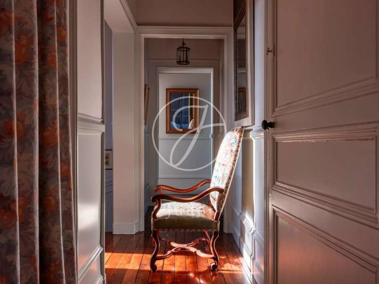 Propriété Nantes - 8 chambres - 477m²