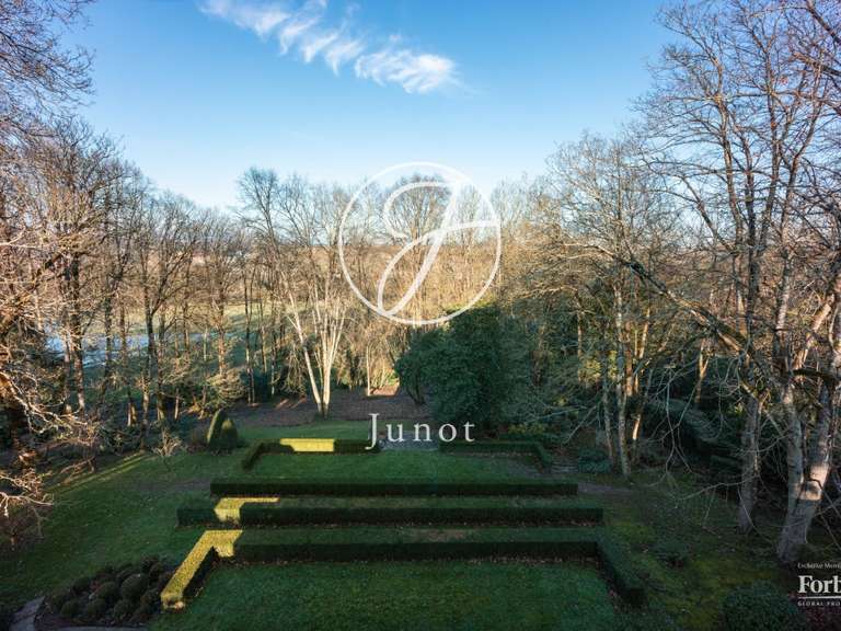 Propriété Nantes - 8 chambres - 477m²