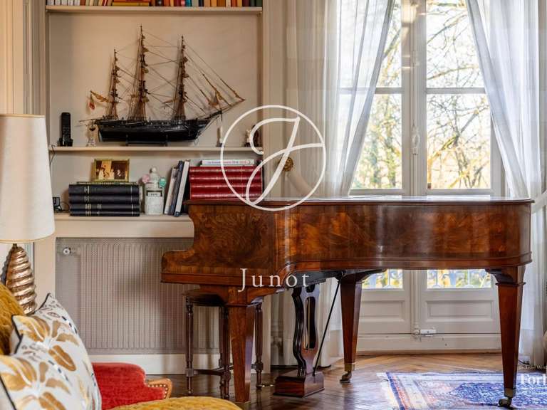 Propriété Nantes - 8 chambres - 477m²