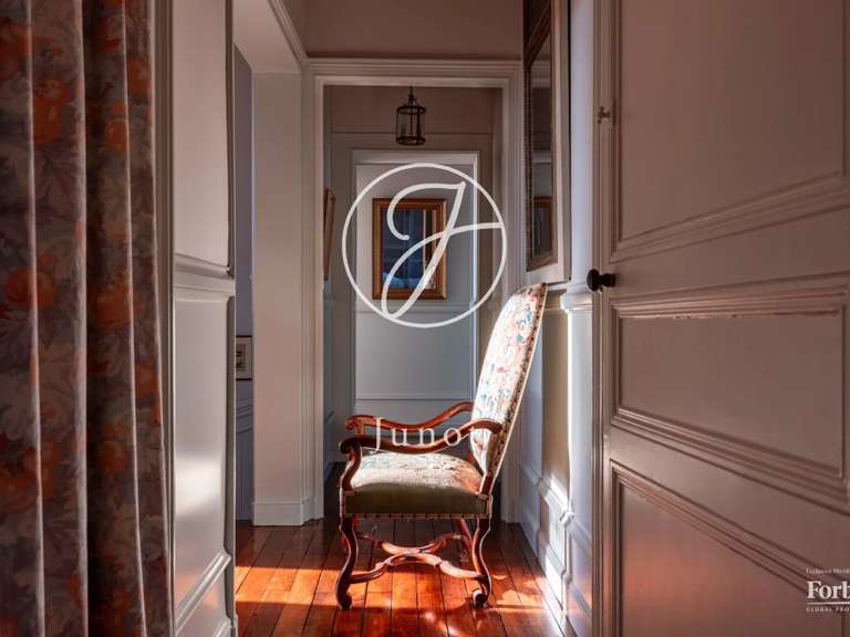 Propriété Nantes - 8 chambres - 477m²