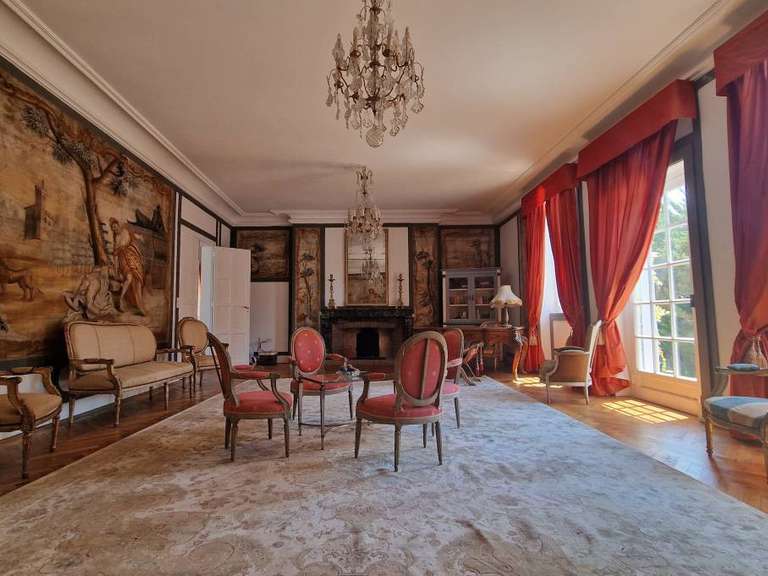 Château Narbonne - 26 chambres - 2750m²