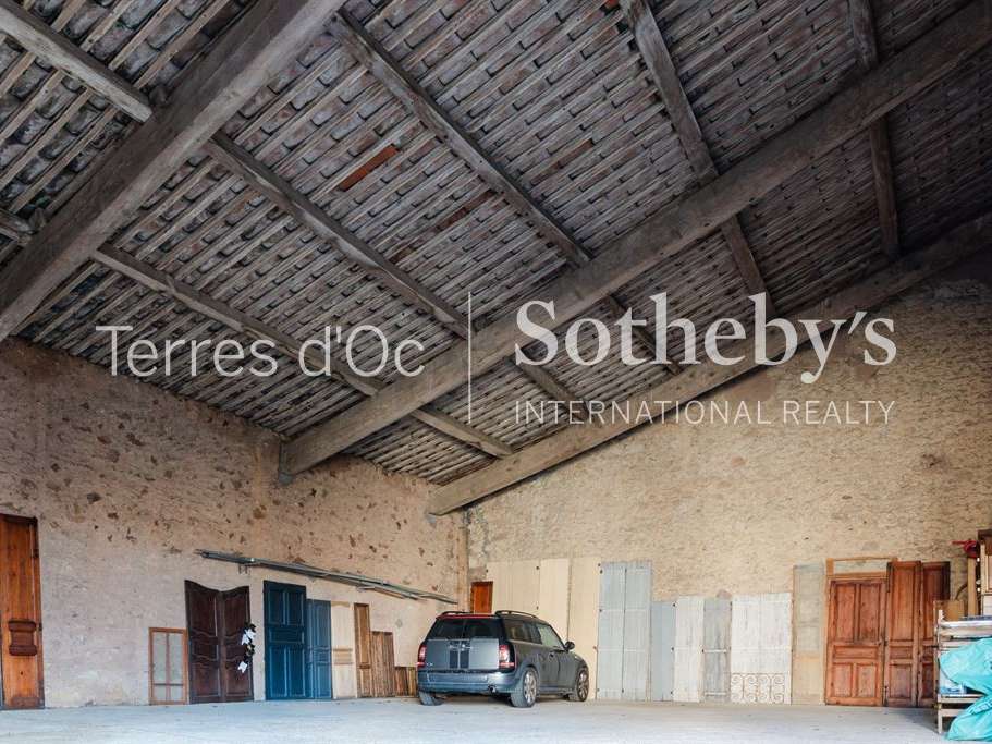House Narbonne