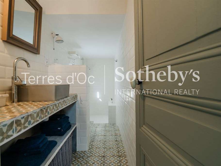 House Narbonne