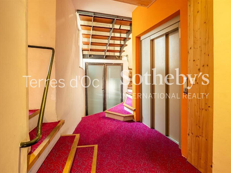 House Narbonne