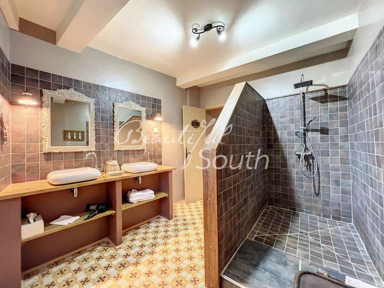 Maison Narbonne - 8 chambres - 483m²