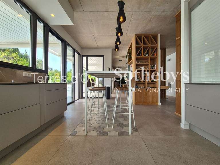 Maison Narbonne - 4 chambres - 240m²