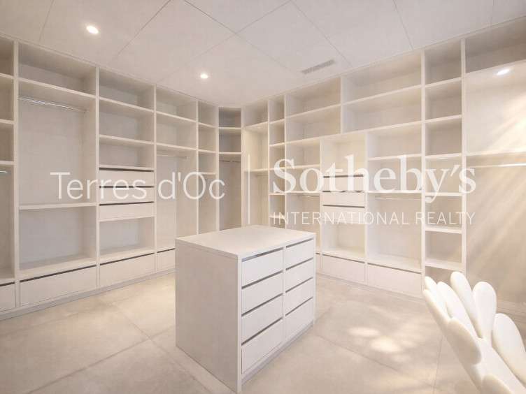 Maison Narbonne - 4 chambres - 247m²