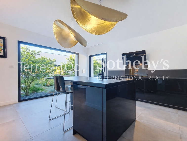 Maison Narbonne - 4 chambres - 247m²