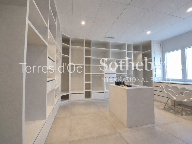 Maison Narbonne - 4 chambres - 247m²