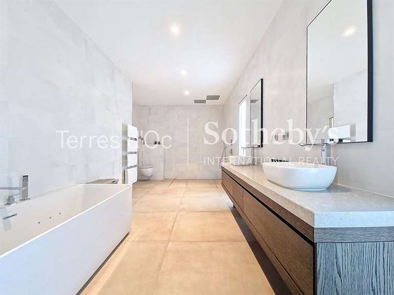Maison Narbonne - 4 chambres - 247m²