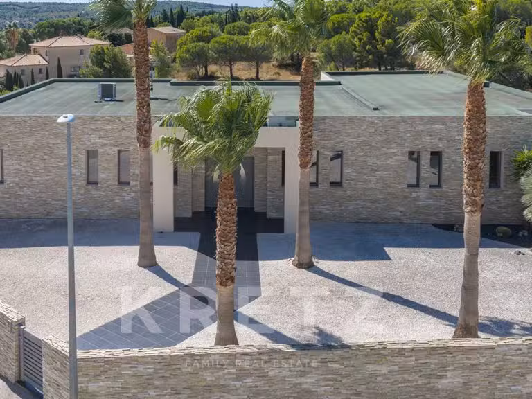 Maison Narbonne - 5 chambres - 360m²