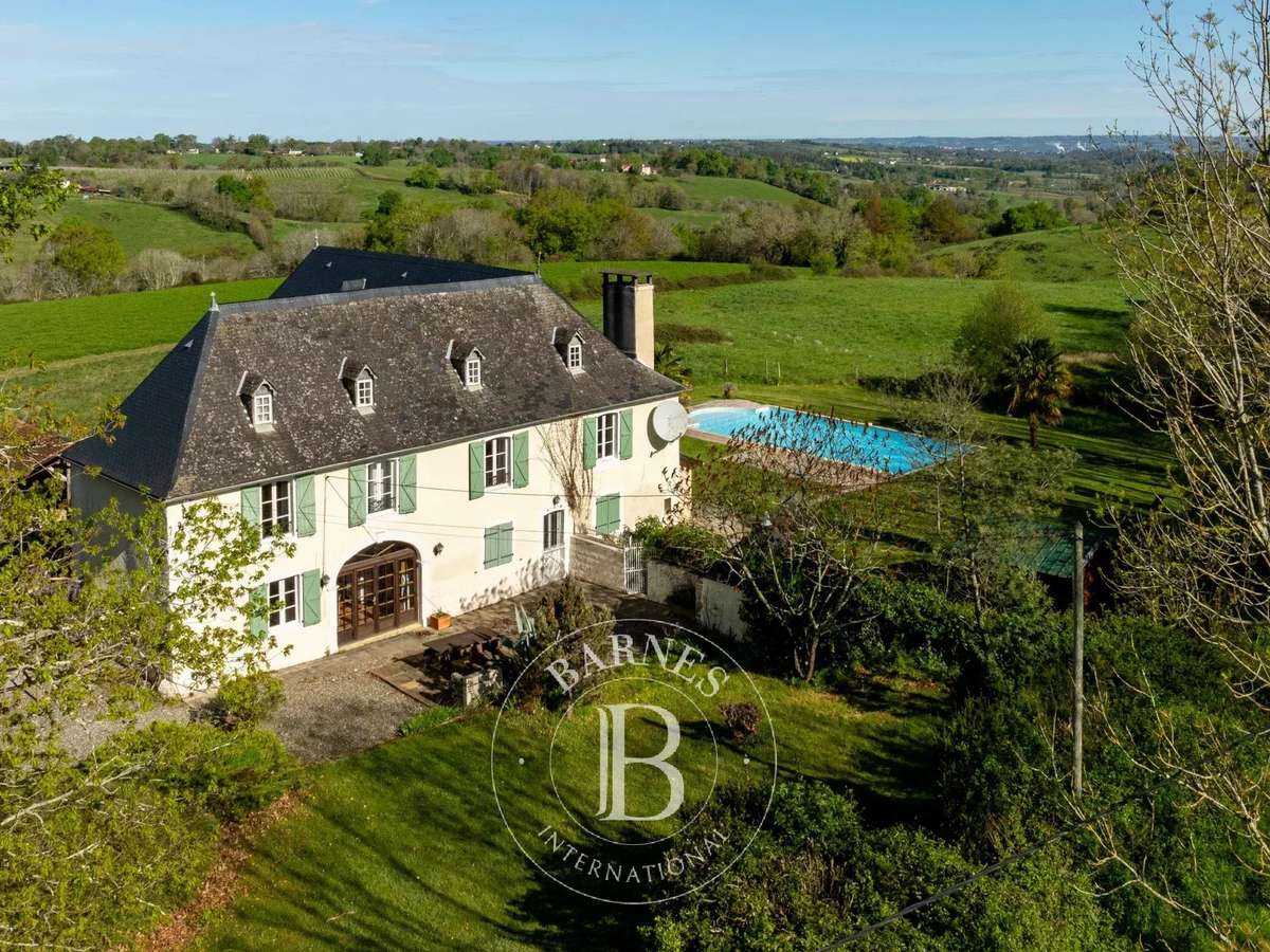 Bien atypique Navarrenx