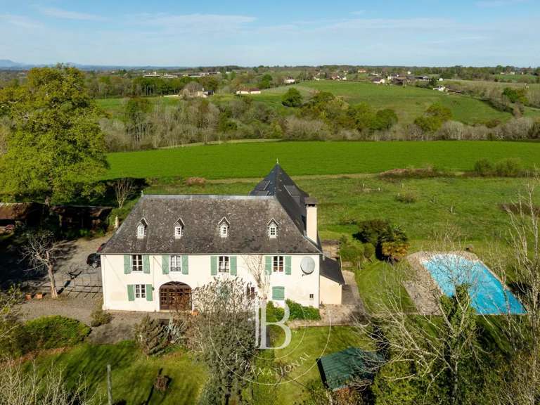 Bien atypique Navarrenx - 6 chambres - 416m²