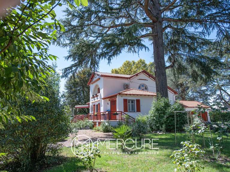 Maison Navarrenx - 4 chambres - 207m²