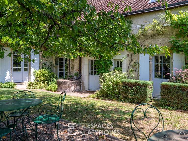 House Nazelles-Négron - 4 bedrooms