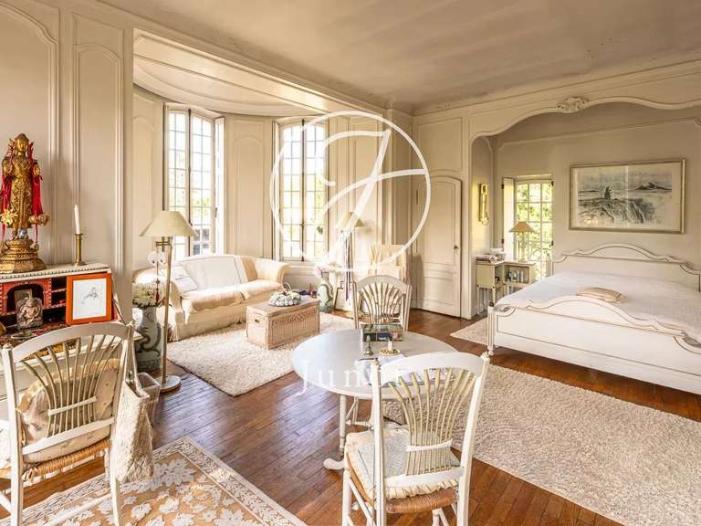 Château Neauphle-le-Château - 6 chambres - 607m²
