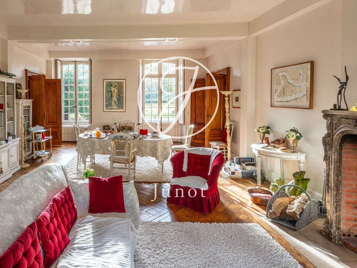 Château Neauphle-le-Château