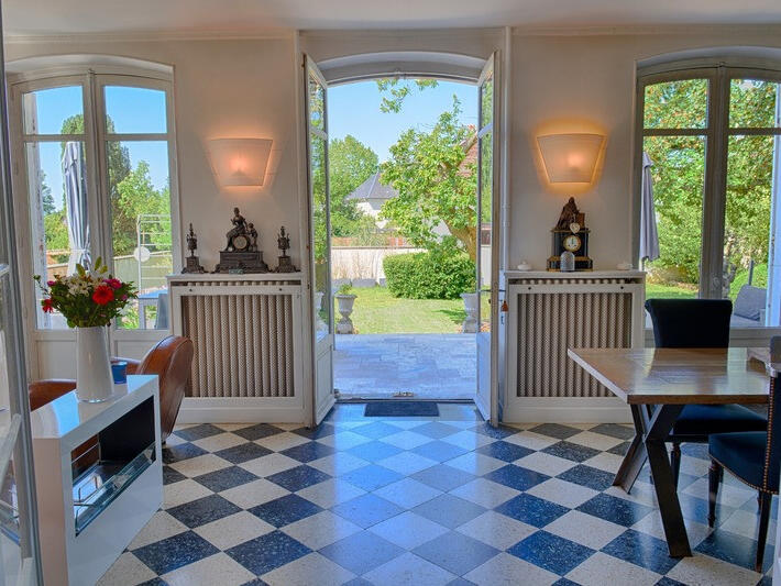 Sale House Neauphle-le-Château - 5 bedrooms