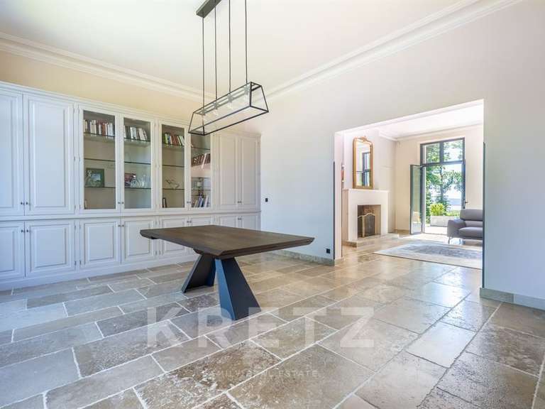 House Neauphle-le-Château - 4 bedrooms - 270m²