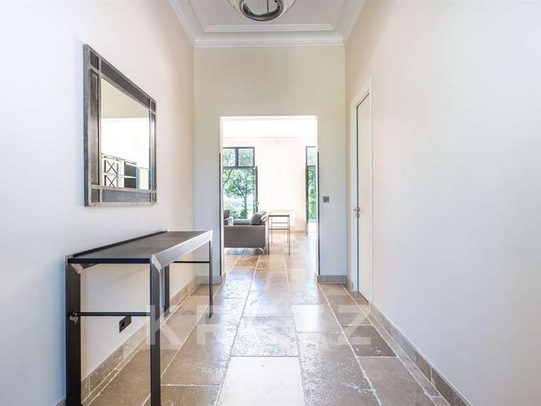 House Neauphle-le-Château - 4 bedrooms - 270m²