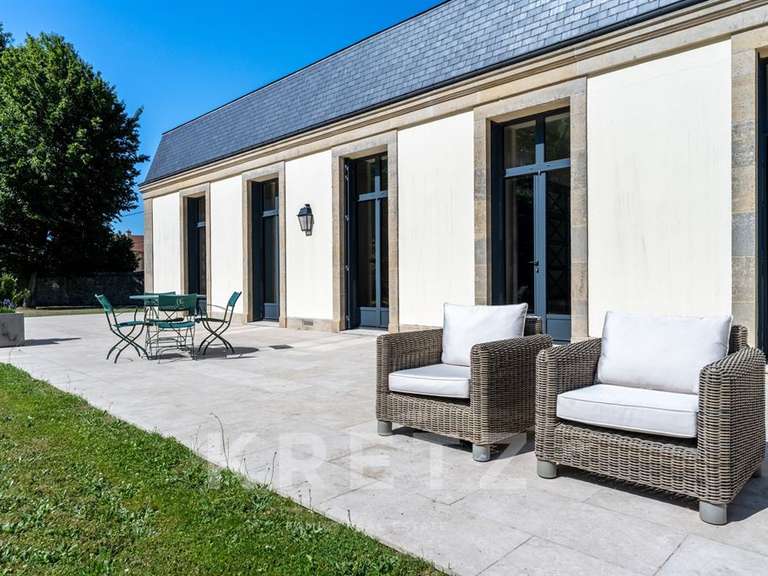 House Neauphle-le-Château - 4 bedrooms - 270m²