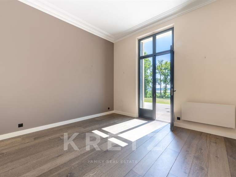 House Neauphle-le-Château - 4 bedrooms - 270m²