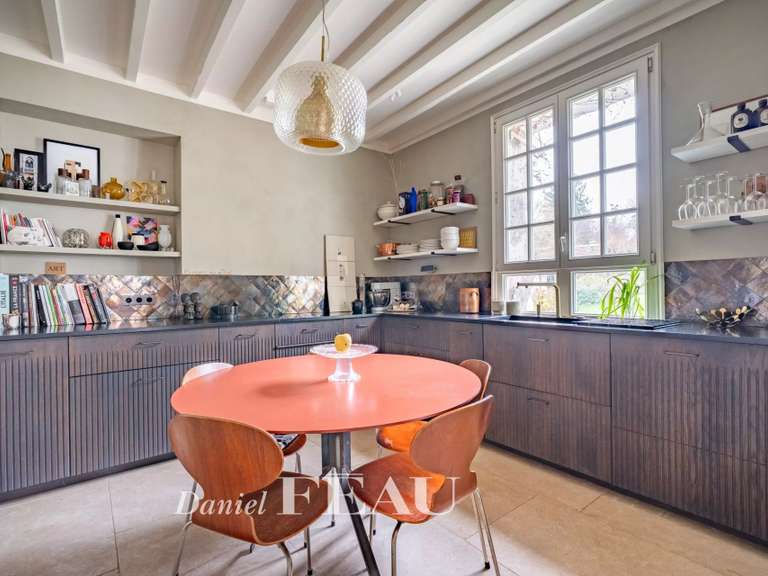 Maison Neauphle-le-Château - 4 chambres - 220m²