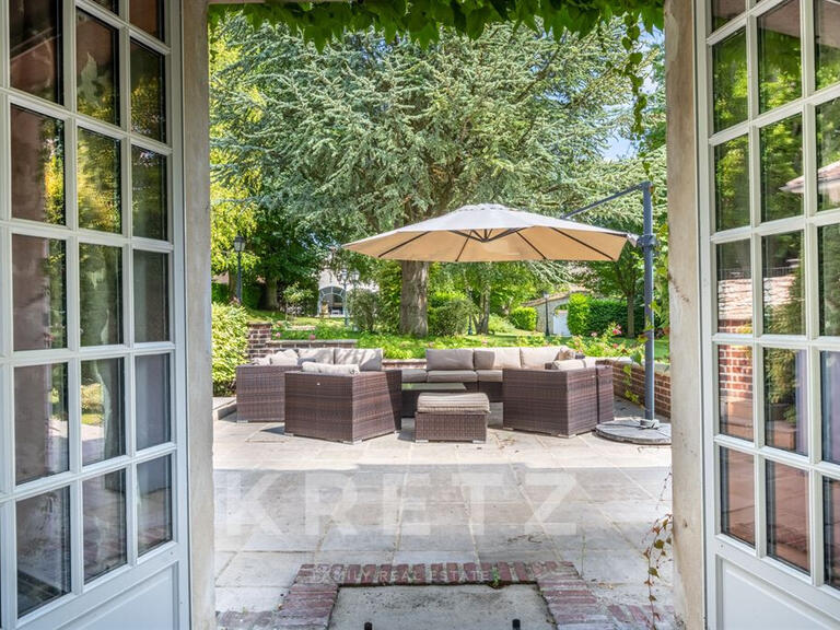 Maison Neauphle-le-Vieux - 8 chambres - 483m²