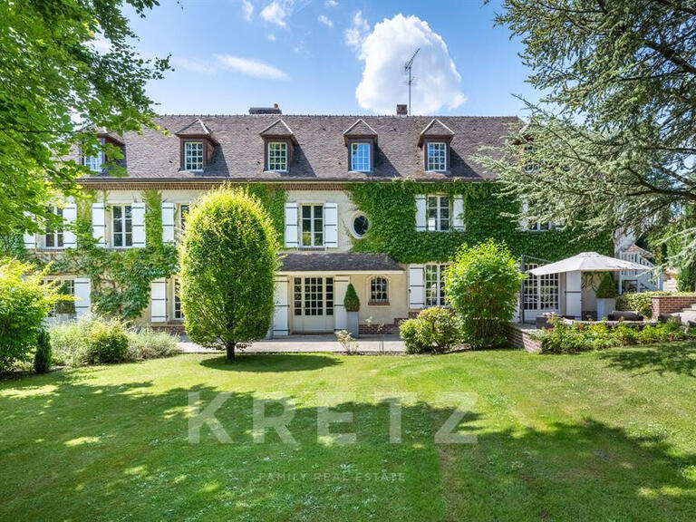 Maison Neauphle-le-Vieux - 8 chambres - 483m²