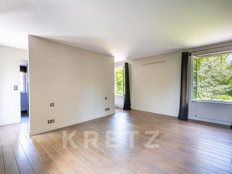 Maison Neauphle-le-Vieux - 8 chambres - 483m²