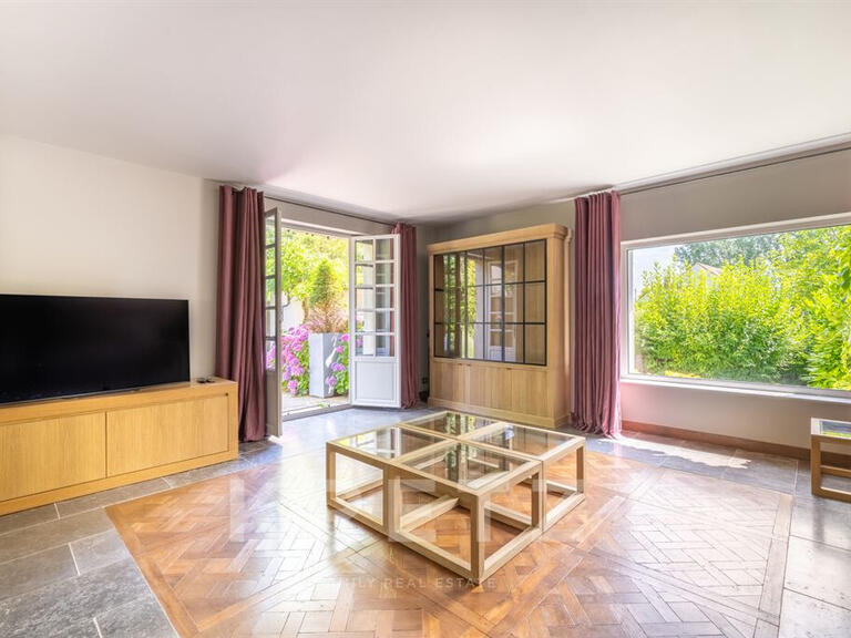 Maison Neauphle-le-Vieux - 8 chambres - 483m²