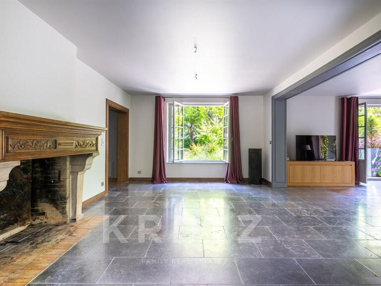 Maison Neauphle-le-Vieux - 8 chambres - 483m²