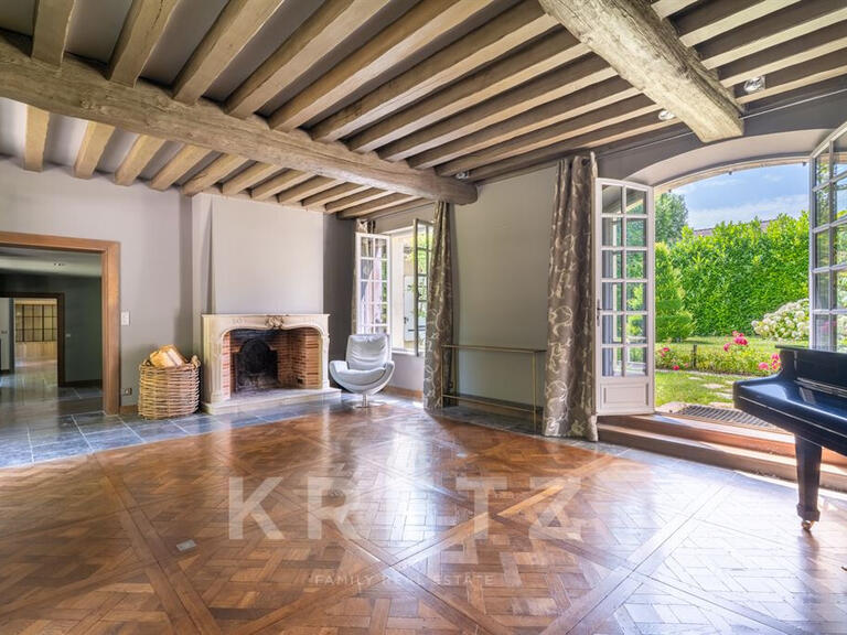 Maison Neauphle-le-Vieux - 8 chambres - 483m²