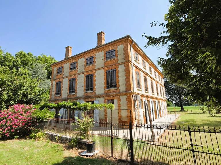 Maison Nègrepelisse - 9 chambres - 214m²