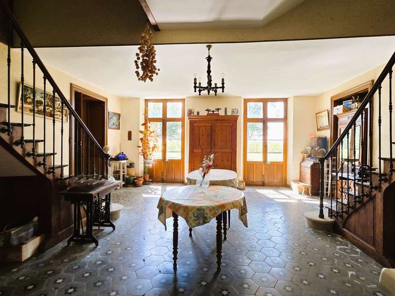 Maison Nègrepelisse - 9 chambres - 214m²