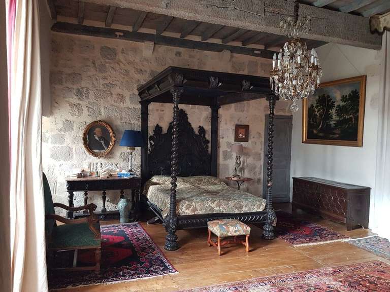 Château Nérac - 12 chambres - 936m²