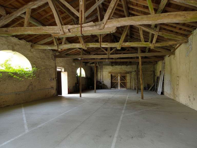 Château Nérac - 12 chambres - 936m²
