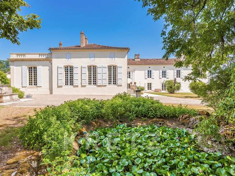 Maison Nérac - 12 chambres - 870m²