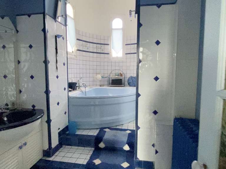 Villa Néris-les-Bains - 5 chambres - 285m²