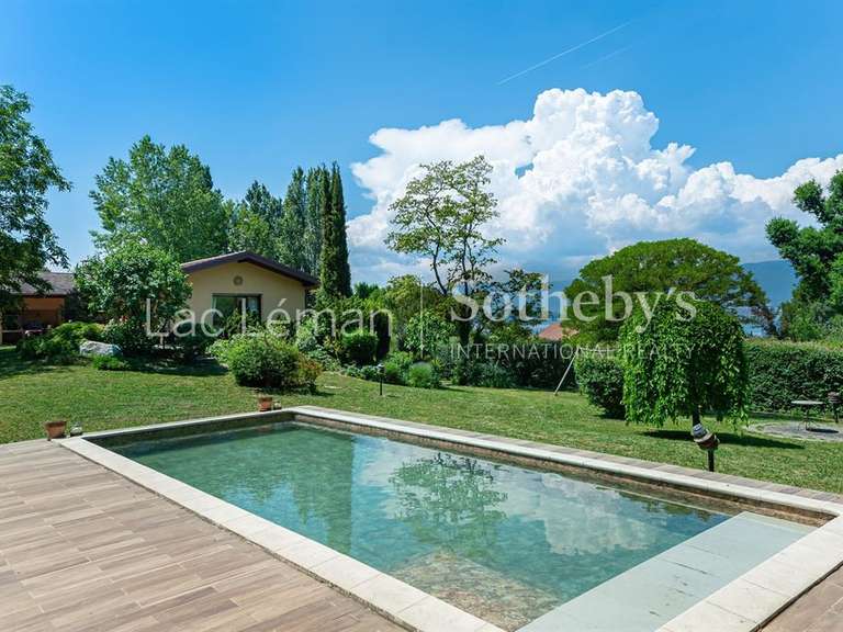 Maison Nernier - 5 chambres - 225m²