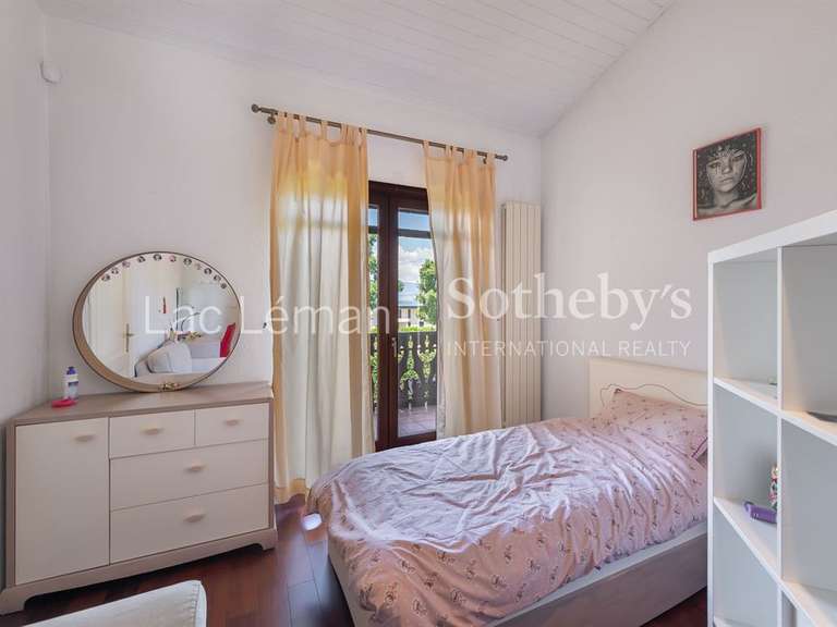 Maison Nernier - 5 chambres - 225m²